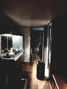 Posezení v ubytování Bright Room Houseboat