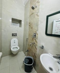 Bimala Hotel的一间浴室
