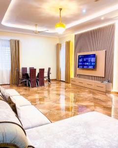 Et opholdsområde på 3 Bedroom Apartment North Legon