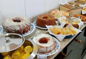 Comida no hotel ou em algum lugar perto