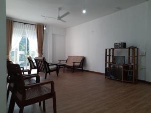 Hillcrest Abode的休息区