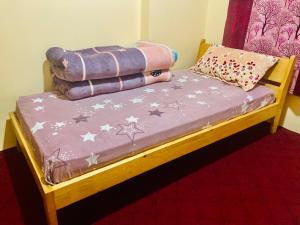 Cama o camas de una habitación en Blissful Himalayas Home