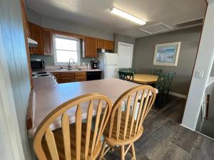 Kuchyň nebo kuchyňský kout v ubytování Cape Hatteras Motel