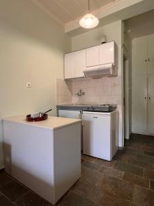 Cucina o angolo cottura di KASTRO AGGELIKI