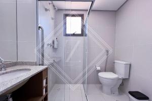 Koupelna v ubytování Zainalofts7Vila Mariana ao lado metrô, CASV 37 ID + 25 fotografií