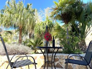Zahrada ubytování Ground floor apartment, with spectacular pool in rural holiday park FINCA EL MORALEJO