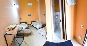 A seating area at Hospedaje 63