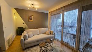Khu vực ghế ngồi tại Apartman Horizont Divčibare