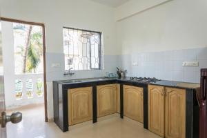 Kuchyň nebo kuchyňský kout v ubytování 2BHK Private Apartment