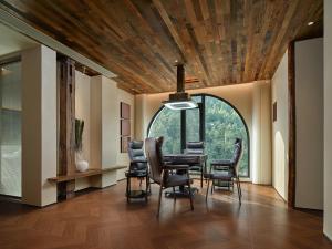 Zhangjiajie Juanjie Luxury Resorts--Provide free one-way airport pick-up service的休息区