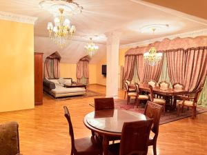 Posezení v ubytování Retro Palace + 36 fotografií