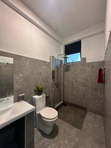 Koupelna v ubytování Beyond Nomad Luxury Hostel + 37 fotografií