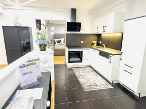 Köök või kööginurk majutusasutuses Ferienwohnung Wanderlust