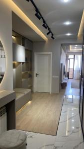 Fotografie z fotogalerie ubytování Luxury apartment with a unique design style v Jerevanu