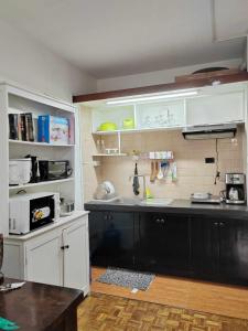Η κουζίνα ή μικρή κουζίνα στο Your Best Staycation Home in Baguio