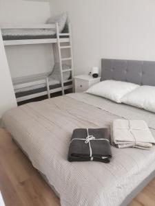 Postel nebo postele na pokoji v ubytování WoodhouseA