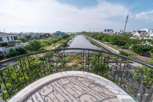 Balkón nebo terasa v ubytování Quoc Vinh Hotel