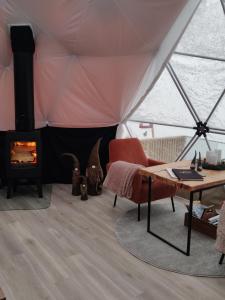 Χώρος καθιστικού στο Forbord Dome