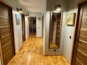 Foto Kuressaares asuva majutusasutuse Kohtu Apartment Epoch galeriist