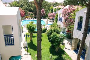 Bazén v ubytování Marphe Hotel nebo v jeho okolí