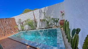 Pousada Villa di Luna内部或周边的泳池