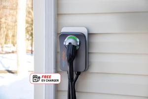 An einem Haus ist eine Parkuhr angebracht. in der Unterkunft Spacious Home by Kalahari Waterpark, Camelback, Jim Thorpe, FREE EV and PRIVATE SAUNA in Albrightsville + 34 Fotos