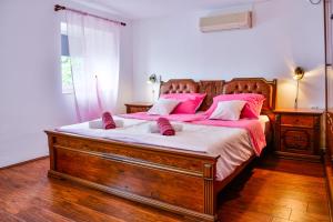 Posteľ alebo postele v izbe v ubytovaní Vacation home TEA + 37 fotografií