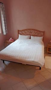 Gallery image of John's Place in Chrabli