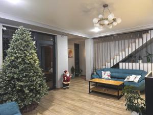 Khu vực ghế ngồi tại Hotel Mountime Kazbegi