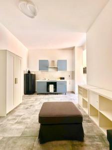 TV a/nebo společenská místnost v ubytování Seaside two-room apartment