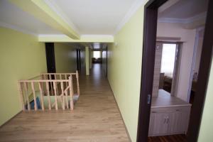 Rúm í herbergi á Mestiatour Guest House