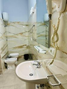 Koupelna v ubytování Termini luxury home