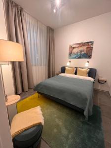 Postel nebo postele na pokoji v ubytování Family Suite Nr 1 - J26 LUXURY APARTMENT, Jauniela 26 Old Riga - Great Location - 2 Bedrooms - 85 m2