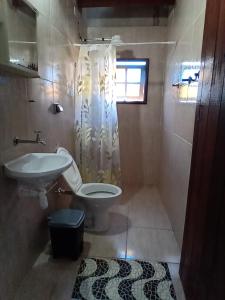 Ένα μπάνιο στο Sobrado no litoral norte de são Sebastião +33 φωτογραφίες