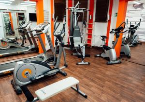 Gimnasio o instalaciones de fitness de Chaika Hotel