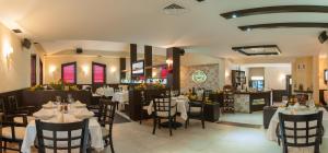 Restaurant o un lloc per menjar a Hotel Domaine Peshtera