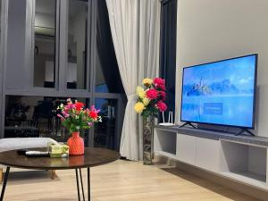 Télévision ou salle de divertissement dans l'établissement Star Residence KLCC By FZB