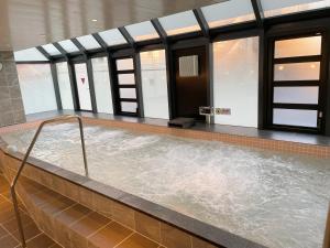 Fotografie z fotogalerie ubytování Men Only Capsule Room & Sauna, Bathhouse, gim 男性専用サウナ&カプセル Minami Gakugeidai v Tokiu