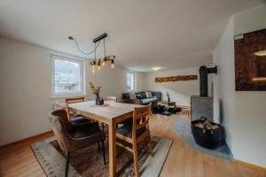 Posezení v ubytování Berghof Apartment Rodund