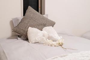 Llit o llits en una habitació de 全新三之轮一户建b栋