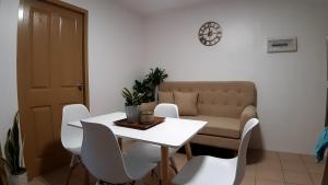 Prostor za sedenje u objektu JDSD Properties One Spatial Condominium unli WIFI