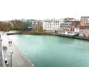 Photo de la galerie de l'établissement Superbe T2 Quai du Wault! DALI, à Lille