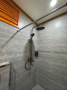 Vannituba majutusasutuses Rattehi Inn at Rakeedhoo