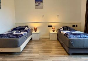 Postel nebo postele na pokoji v ubytování Cozy Ground Floor Retreat in Marx