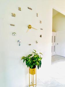 Foto sihtkohas Discovery Bay asuva majutusasutuse Suite Escape to Camelot Village galeriist