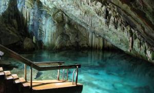 Foto sihtkohas Discovery Bay asuva majutusasutuse Suite Escape to Camelot Village galeriist