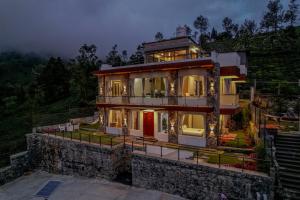 El edificio en el que está la villa