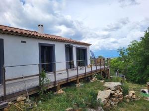 Hoone, kus villa asub