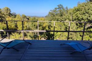 Rõdu või terrass majutusasutuses Maison avec vue sur forêt