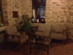 A seating area at Hotel Sierra Quilama